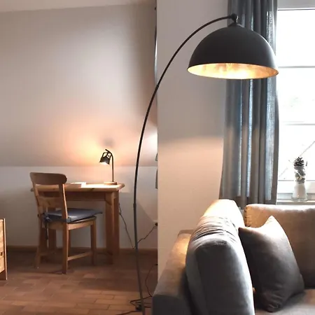 Apartment Resi F8